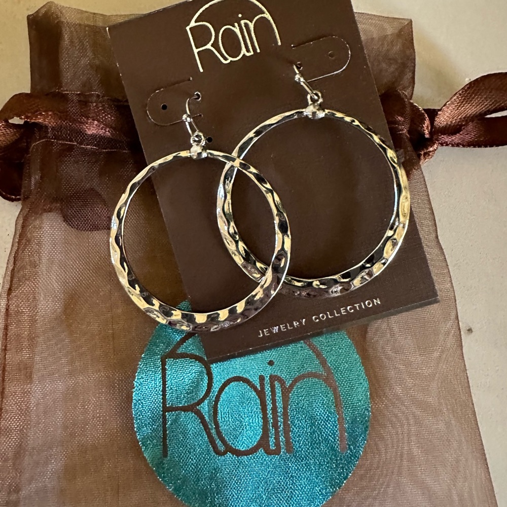 Silver earrings by Rain